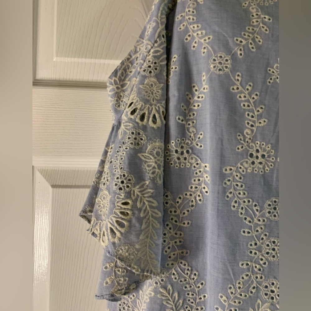 Elegant Blue and Cream Cold Shoulder Embroidered Lace Dress - Picture 2 of 16